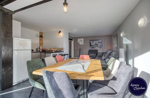 Alex House | 🌄 Spacious 150 m² home with panoramic mountain views – 1,000 m² garden – Between Lake Annecy & the Aravis Mountains