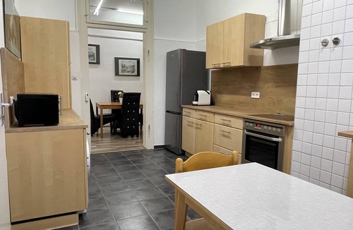 Goeppingen Apartment | Spacious 160 sqm apartment in central Göppingen for families, fitters, groups