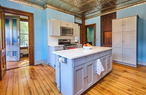 Fair Haven Heights House | Spacious 18th Century Victorian Mansion - Sleep 16+ Large Group