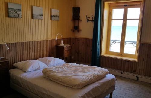 Saint-Regnobert-de-la-Cote-de-Nacre House | Spacious 19th century house