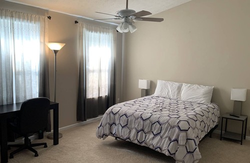 Churchhill Condo | Spacious 1BD/1BR 15 Min from Downtown, 5 Min from PA Turnpike
