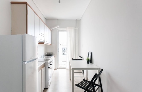 Marousi Apartment | Spacious 1BD Apartment near HELEXPO Marousi
