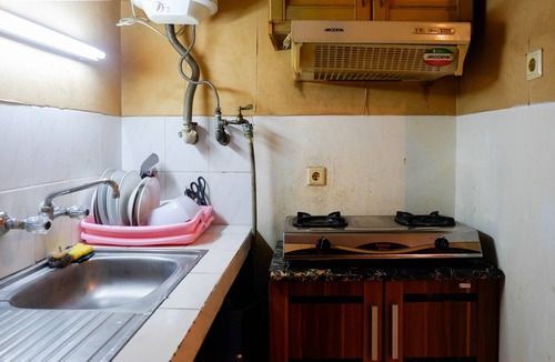 Suko Manunggal Apartment | Spacious 1BR Apartment at Taman Beverly
