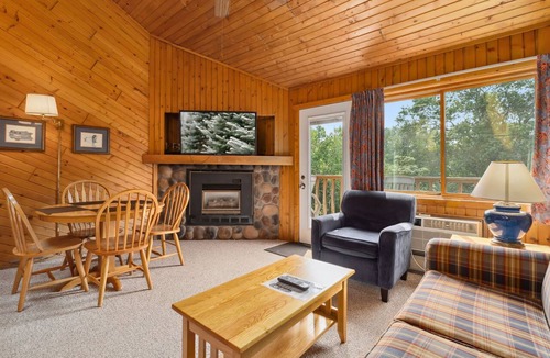 Breezy Point Condo | Spacious 1BR + Loft Condo with Balcony & Fireplace