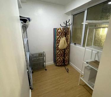 Bonifacio Global City Apartment | Spacious 1BR Loft with Flex Room in BGC