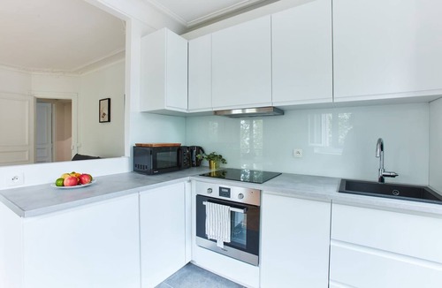 Epinettes Apartment | Spacious 1BR next to Montmartre