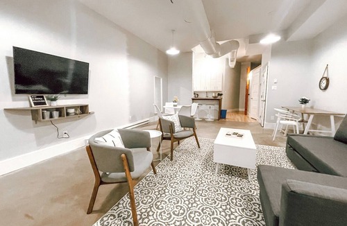 Downtown Halifax Apartment | Spacious 1brm Apartment Downtown Halifax- 10min walk to HFX WATERFRONT