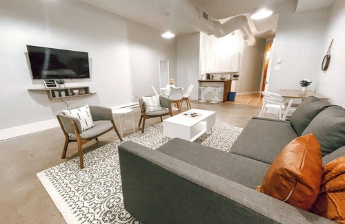 Downtown Halifax Apartment | Spacious 1brm Apartment Downtown Halifax- 10min walk to HFX WATERFRONT