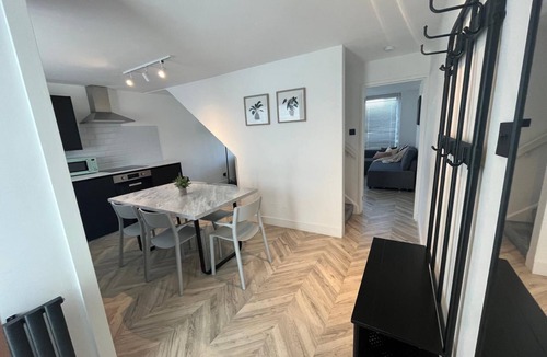 The Lanes Apartment | Spacious 2-bed, 2-bed apartment in the heart of Brighton