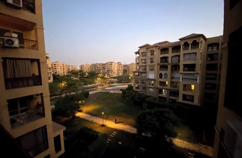 Madinaty House | Spacious 2 Bedroom, 4 Beds with Wifi, ACs and Garden View