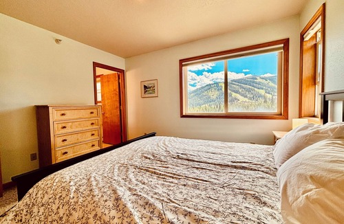 Big Sky Condo | Spacious 2 bedroom condo with Ski Slope Views