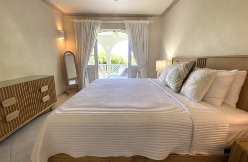 Merlin Bay Resort | Spacious 2 bedroom apartment at Sugar Hill Resort, pools, tennis court