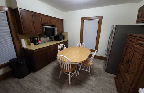 Corry House | Spacious 2 bedroom, 2 bath home, sleeps 10 guests