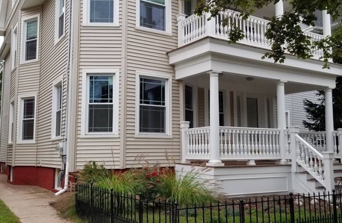 West New Haven Apartment | Spacious 2 Bedroom apartment close to Yale Bowl