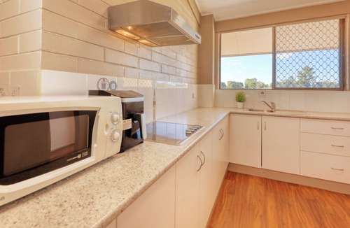 Emerald Apartment | Spacious 2 Bedroom Apartment 88 Sq, swimming pool, garden views, sports lounge