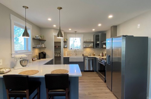 Bow Apartment | Spacious 2 Bedroom Apartment on Rural, Wooded Property. King Bed