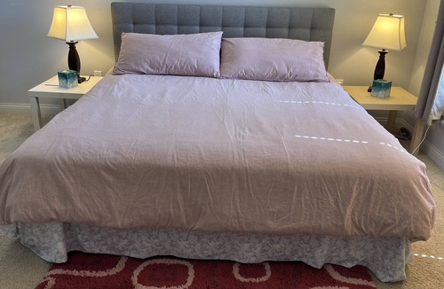 Corryville Condo | Spacious 2 bedroom condo close to University, Medical institutions and hospitals