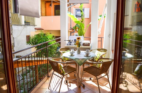 Izola Apartment | Spacious 2-bedroom central apartment