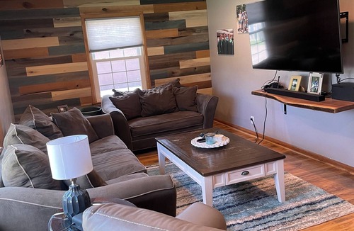 Kimberly House | Spacious 2 Bedroom House in the Heart of Kimberly