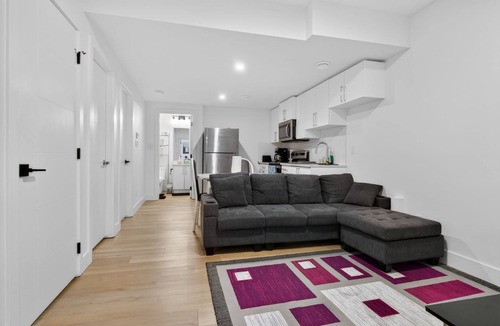 Northeast Edmonton House | Spacious 2 Bedroom Suite in Edmonton, Canada