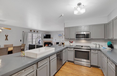 Breckenridge House | Spacious 2 Bedroom, 2 Bath Ideally Located to Breckenridge/Keystone