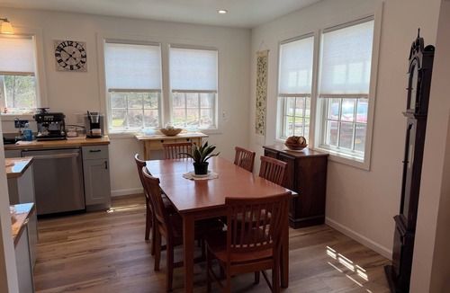 Stone Ridge House | Spacious 2-bedroom house in Stone Ridge with outdoor patio with beautiful view.