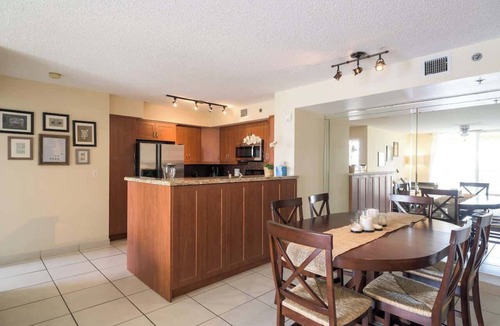 Aventura Condo | Spacious 2 bedrooms with Water Views