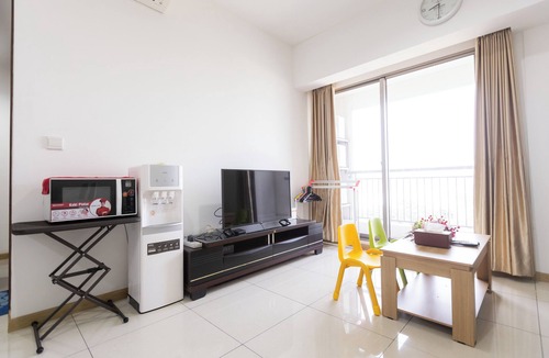 Tangerang Apartment | Spacious 2 BR Apt Near SMS Mall – 10 Min Walk