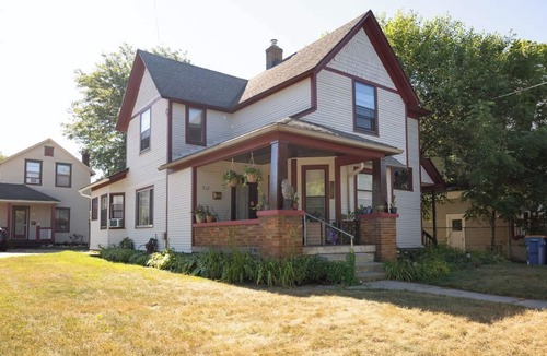 Easttown Apartment | Spacious-2-BR Duplex w/Modern Kitchen and Cozy Outdoor Spaces-Grand Rapids Gem