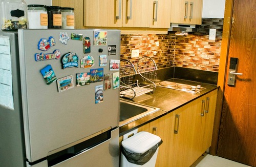 Barangay 76 Condo | Spacious 2 BR with 2 Bathroom Oasis Across MoA Sleeps 6 Guests