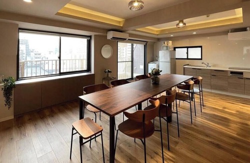 Hiroshima City Centre Apartment | Spacious 2-Level Apt with 4 Bedrooms | Up to 16