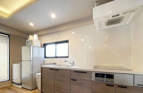 Hiroshima City Centre Apartment | Spacious 2-Level Apt with 4 Bedrooms | Up to 16