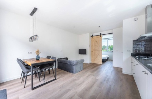 Leidschendam Apartment | Spacious 2-person apartment