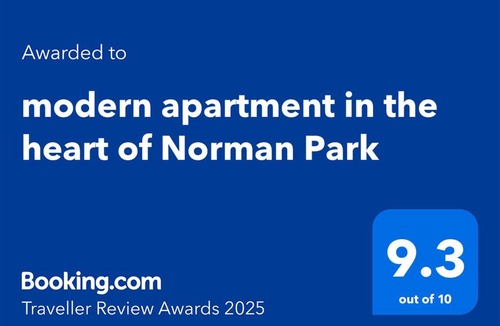 Norman Park Apartment | Spacious 2B2B Apt Close to CBD - Free Parking