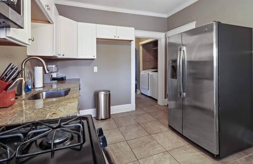 Tower Grove East Apartment | Spacious 2BR-1BA Laundry & Backyard