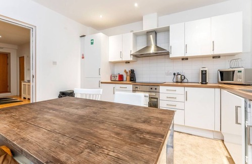 Old Town Apartment | Spacious 2BR-2BA - Grassmarket - Free Parking