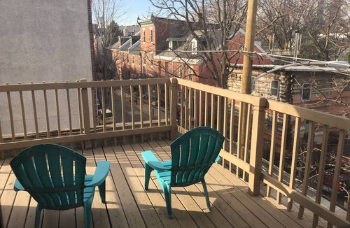 Northern Liberties Apartment | Spacious 2BR 2BTH Bi Level Apt with roof deck in the heart of Northern Liberties