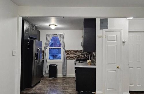 North Bergen Apartment | Spacious 2BR Apt| 3 Beds | 15 Min to NYC