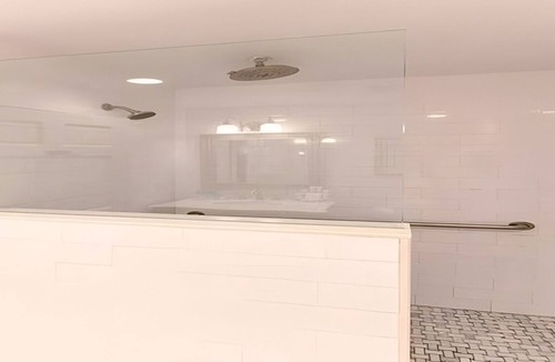 Captiva Hotel | Spacious 2BR Cottage | Porch | Pools | Free Parking | Steps from Captiva Beach