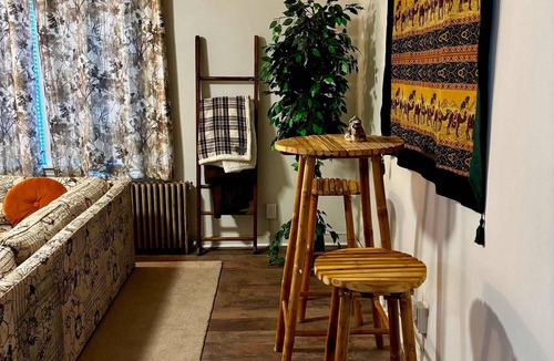 Duquesne Apartment | Spacious 2BR Getaway - Near City -Easy Parking
