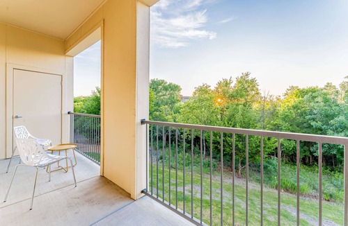Montopolis Apartment | Spacious 2BR King Beds Suite, 8 Min to Downtown