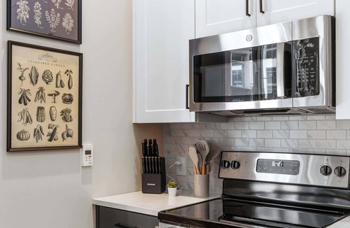 Downtown Cincinnati Apartment | Spacious 2BR Near Downtown | CozySuites Textile