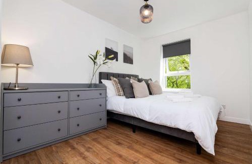 Liberton Apartment | Spacious 2BR - Parking Near Edinburgh City Centre