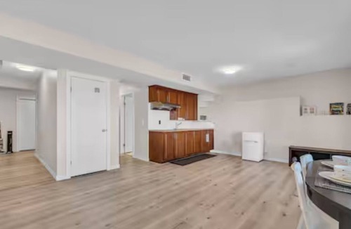 Northwest Calgary House | Spacious 2BR Suite Near U of C & Banff | 8 Guests