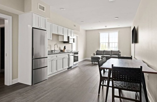 New Orleans Hotel | Spacious 2BR Suite Perfect for Exploring New Orleans