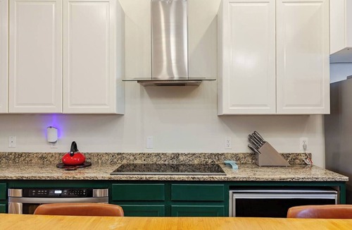 Shaw House | Spacious 2BR Townhouse near Metro w/Free Parking!
