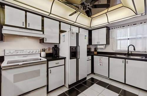 Ocean View Halifax Estates Condo | ⭐Spacious 2BR-Walk to Beach-Pool + Tennis Courts-Ocean Terrace Club 601⭐