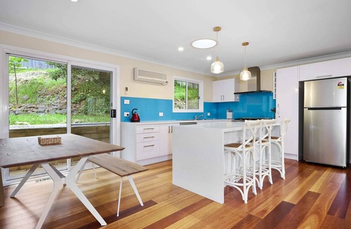Upper Ferntree Gully House | Spacious 3BR Family Haven in Upper Ferntree Gully