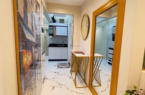 New Cairo Apartment | Spacious 3-bedroom apartment in pleasant Cairo with AC