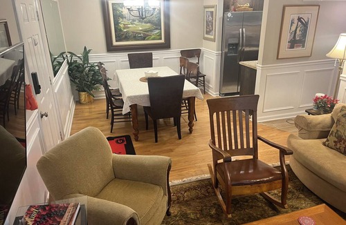 Athens Condo | Spacious 3 bed 2 bath condo close to Memorial Park, Five-points, & UGA in Athens